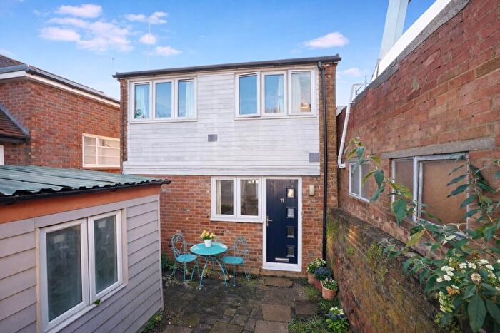 2 Bedroom Detached House To Rent In Canterbury, CT1