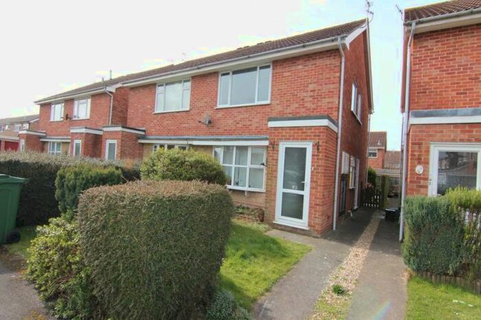 1 Bedroom Flat To Rent In Cresswell Close, Worle, Weston-Super-Mare BS22