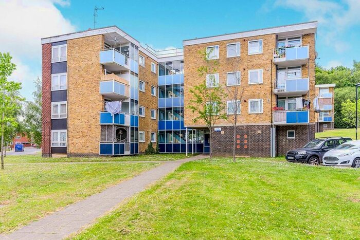 2 Bedroom Flat To Rent In Linacre Road, Southampton, SO19