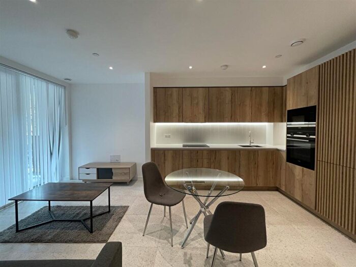 1 Bedroom Apartment To Rent In Jacquard Point, The Silk District, E1