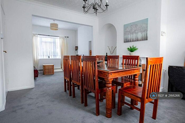 2 Bedroom Terraced House To Rent In Ritchie Road, Croydon, CR0