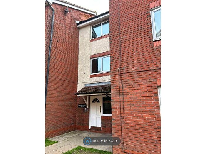 Studio To Rent In Flaxfield Court, Basingstoke, RG21