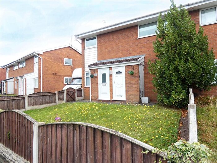 2 Bedroom Apartment For Sale In Cringles Drive, Tarbock Green, Liverpool, L35