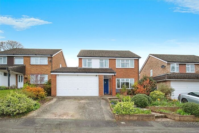 4 Bedroom Detached House For Sale In Chichester Close, Witley, Godalming, Surrey, GU8