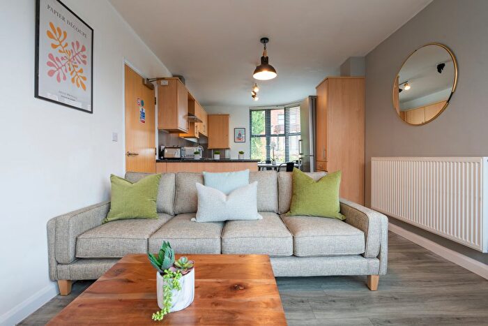 5 Bedroom Flat To Rent In Prince Of Wales Road, Exeter, EX4