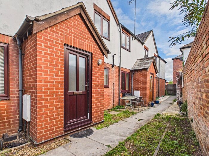 2 Bedroom Terraced House To Rent In Chapel Cottages Barton Street, Tewkesbury, Gloucestershire, GL20