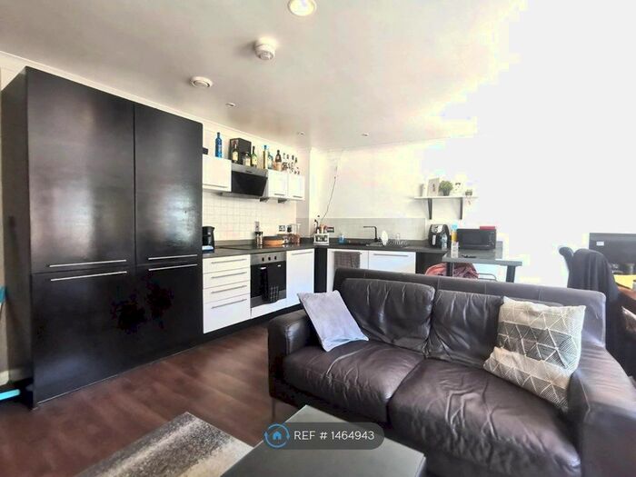 2 Bedroom Flat To Rent In Bow Street, Birmingham, B1