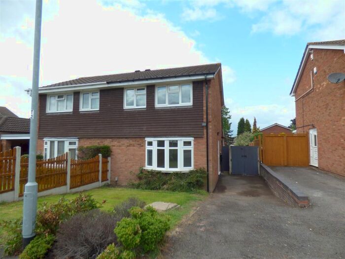 3 Bedroom Semi-Detached House To Rent In Tanhill, Wilnecote, Tamworth, B77
