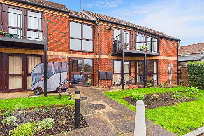 2 Bedroom Flat For Sale In St. Marys Court, Church Street, Diss, IP22