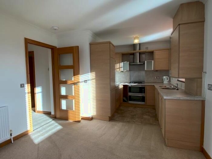 2 Bedroom Flat To Rent In Eagles View, Livingston, EH54