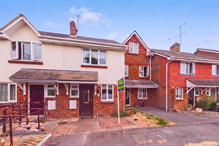 2 Bedroom Terraced House For Sale In Crosby Way, Farnham, Surrey, GU9