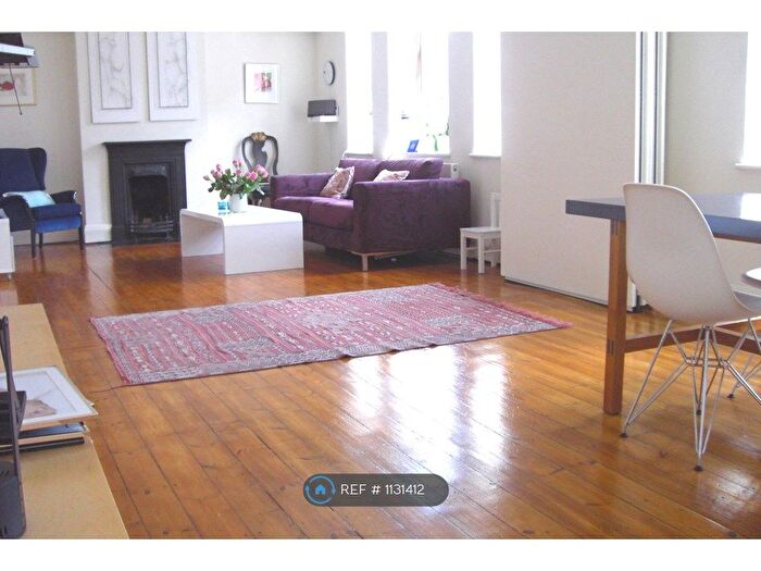 2 Bedroom Flat To Rent In Broadway Court, London, N8