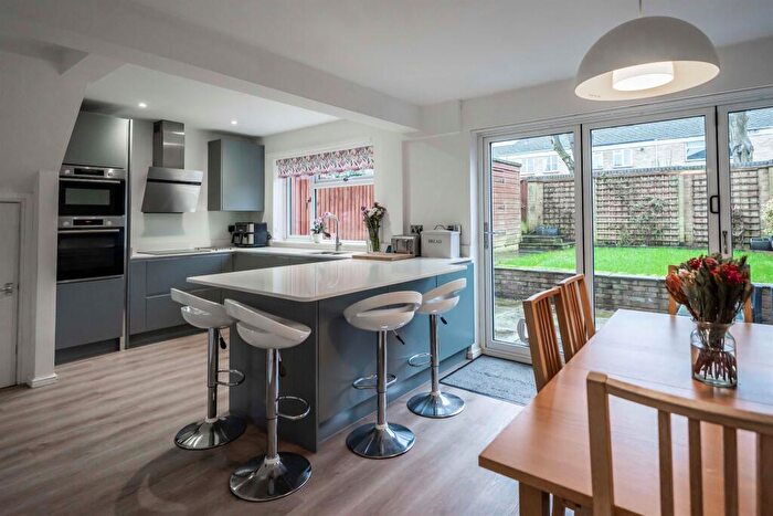 5 Bedroom Terraced House For Sale In Rosebery Way, Tring, HP23