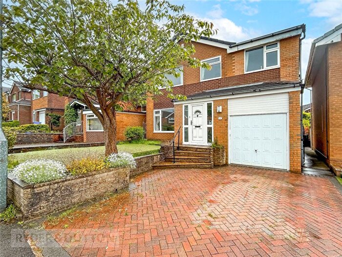 4 Bedroom Detached House For Sale In Alphin Close, Mossley, OL5