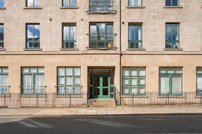 1 Bedroom Flat For Sale In East Fountainbridge, Fountainbridge, Edinburgh, EH3