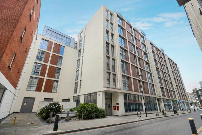 1 Bedroom Flat To Rent In Lambs Passage, London, EC1Y