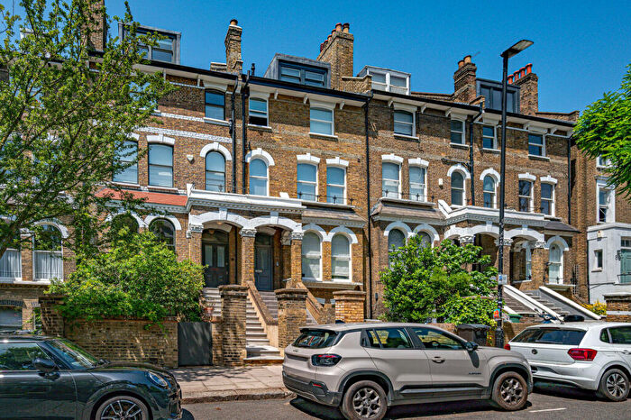 3 Bedroom Flat For Sale In St Augustines Road, Camden Town, London, NW1