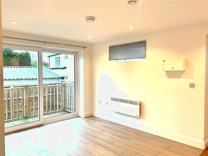 1 Bedroom Flat To Rent In St. Johns Hill, Sevenoaks TN13