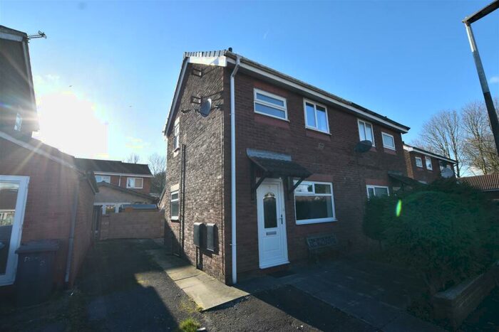 1 Bedroom Semi-Detached House To Rent In Derby Street, Blackburn, BB1
