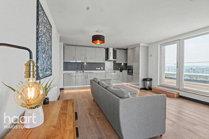 1 Bedroom Apartment To Rent In Waterhouse Avenue, Maidstone, ME14