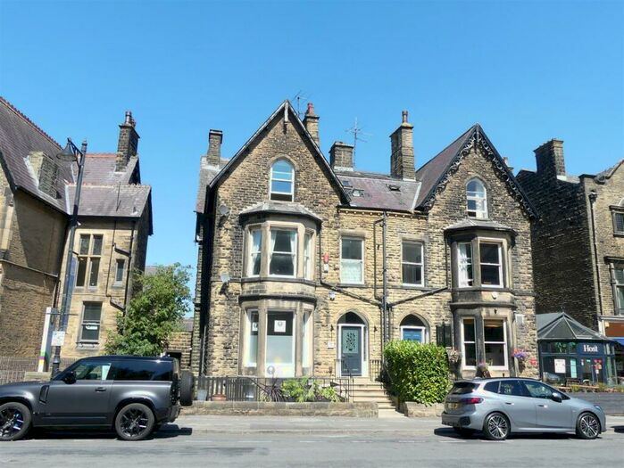 2 Bedroom Apartment To Rent In The Grove, Ilkley, LS29