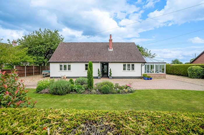 3 Bedroom Detached Bungalow For Sale In Lower Stow Bedon, Attleborough, NR17