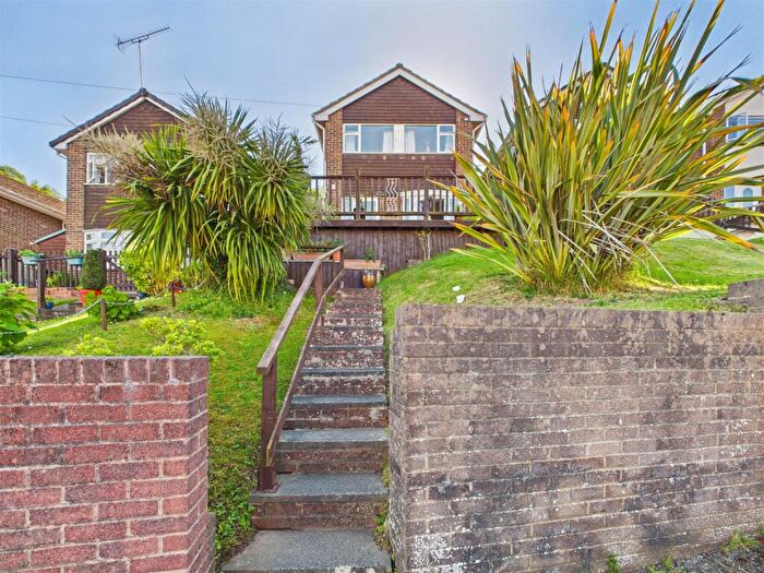 3 Bedroom House For Sale In Wintles Close, Mitcheldean, GL17