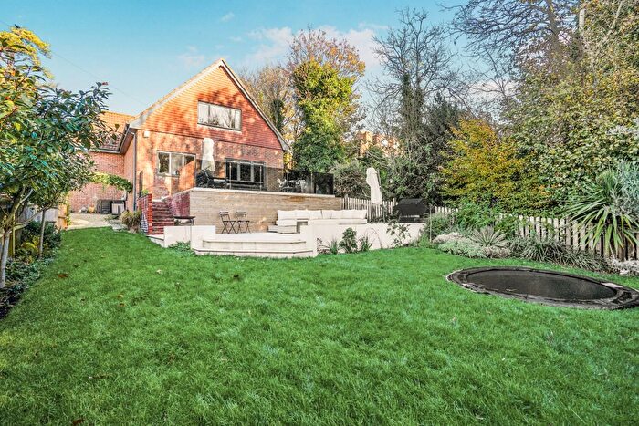 4 Bedroom Detached House For Sale In Crescent Drive North, Brighton, BN2