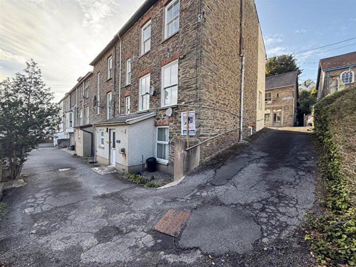 1 Bedroom Flat For Sale In Wind Street, Llandysul, SA44