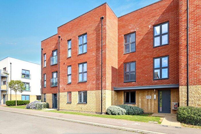 2 Bedroom Flat For Sale In Hop House Furrow Crescent, Curbridge, Witney, OX29