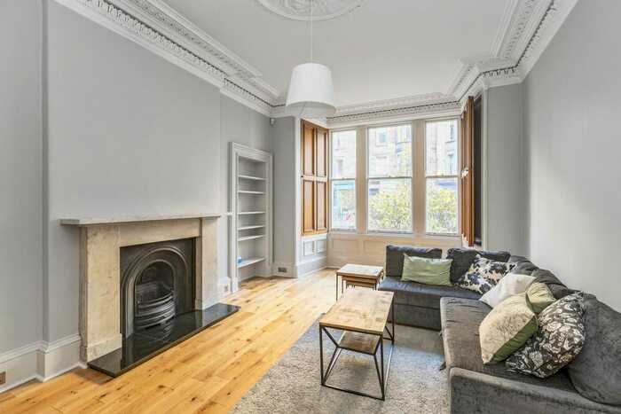 2 Bedroom Flat To Rent In /, Warrender Park Road, Edinburgh, EH9