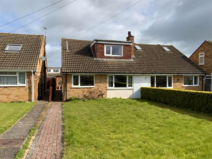3 Bedroom Semi-Detached House For Sale In North Way, Potterspury, Towcester, NN12