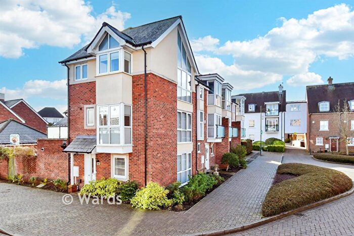 3 Bedroom End Of Terrace House For Sale In Queen Street, Kings Hill, West Malling, Kent, ME19