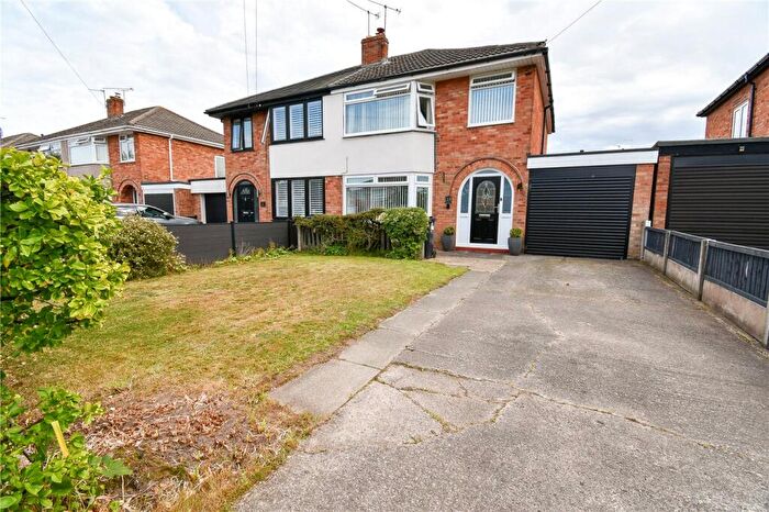 3 Bedroom Semi-Detached House For Sale In Kendal Drive, Great Sutton, Ellesmere Port, CH66