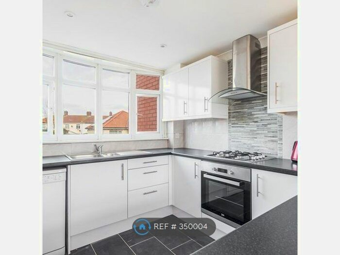 3 Bedroom Semi-Detached House To Rent In Druridge Crescent, South Shields, NE34