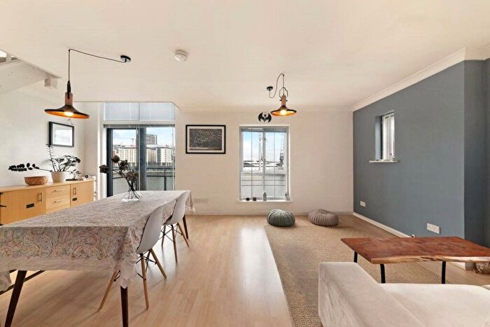 2 Bedroom Flat To Rent In Charlotte House, Fairfax Mews, E16