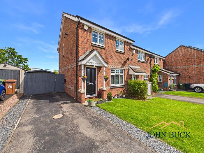 3 Bedroom Semi Detached House For Sale In Baugh Close, Blackfell, Washington, NE37