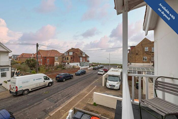 3 Bedroom Apartment To Rent In Cliffe Avenue, Margate, CT9