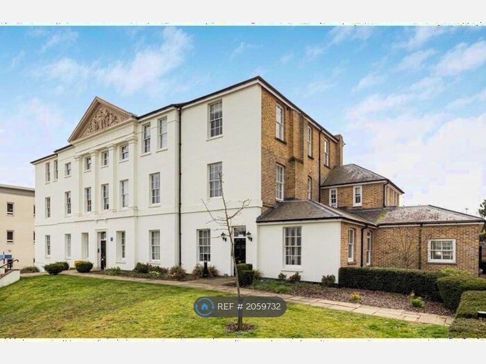 2 Bedroom Flat To Rent In Florence Court, Hertford, SG14