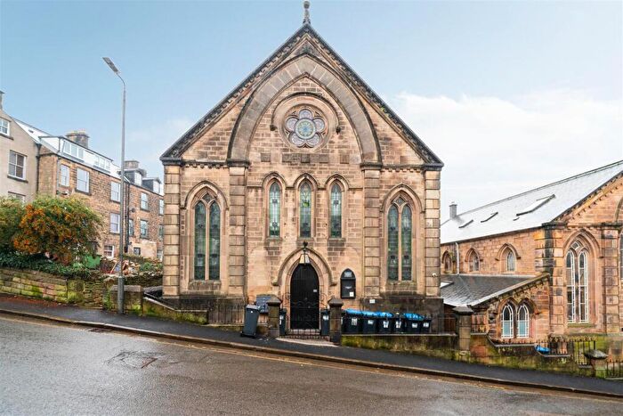 1 Bedroom Flat For Sale In Bank Road, Matlock, DE4