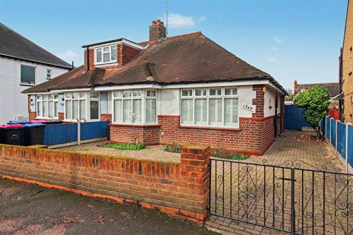 2 Bedroom Semi-Detached Bungalow For Sale In London Road, Leigh-On-Sea, SS9
