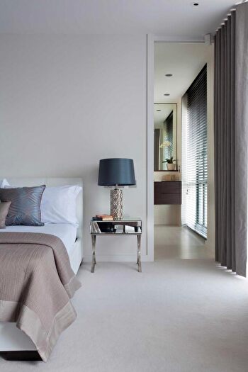 2 Bedroom Apartment To Rent In Chelsea Wharf Residences, SW10