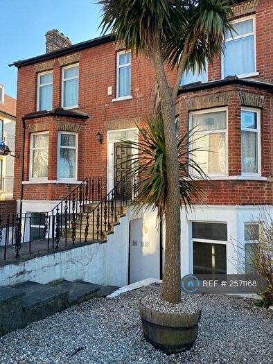 2 Bedroom Flat To Rent In Brent Road, London, SE18