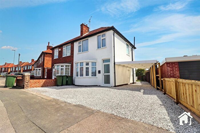 3 Bedroom Semi-Detached House For Sale In Henley Crescent, Braunstone Town, Leicester, LE3