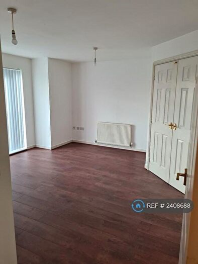 2 Bedroom Flat To Rent In Keane Court, Manchester, M8