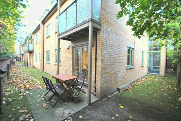 2 Bedroom Apartment To Rent In Nightingale Road, Hitchin, SG5