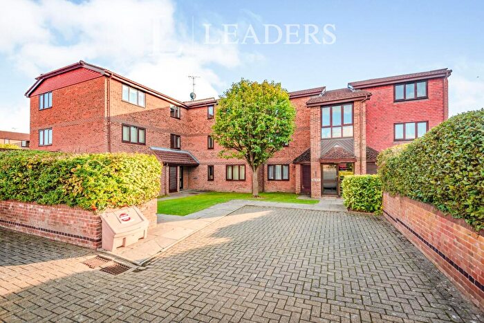 1 Bedroom Flat To Rent In Tanyard Close, Horsham, RH13