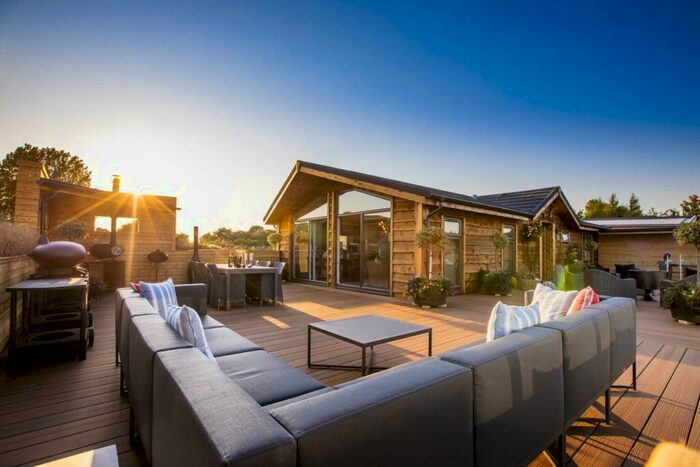 2 Bedroom Lodge For Sale In Conwy Lodge Park, LL32
