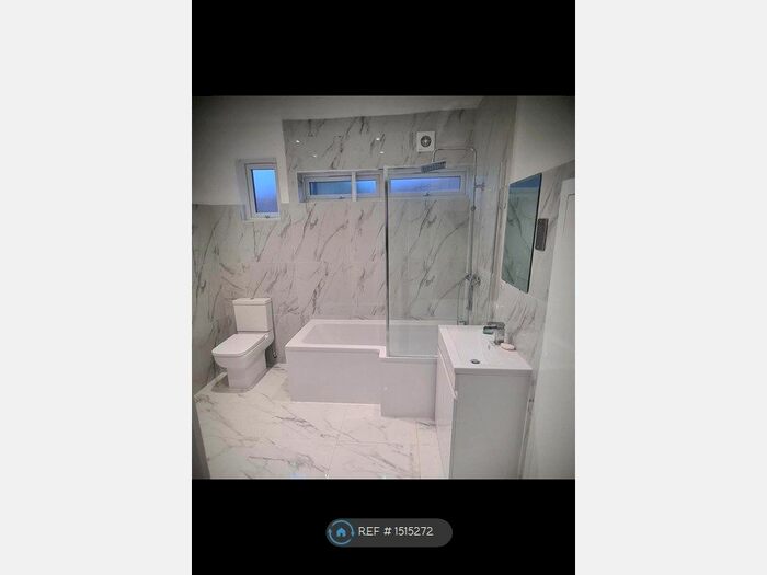 2 Bedroom Semi-Detached House To Rent In Lenham Road, Thornton Heath, CR7