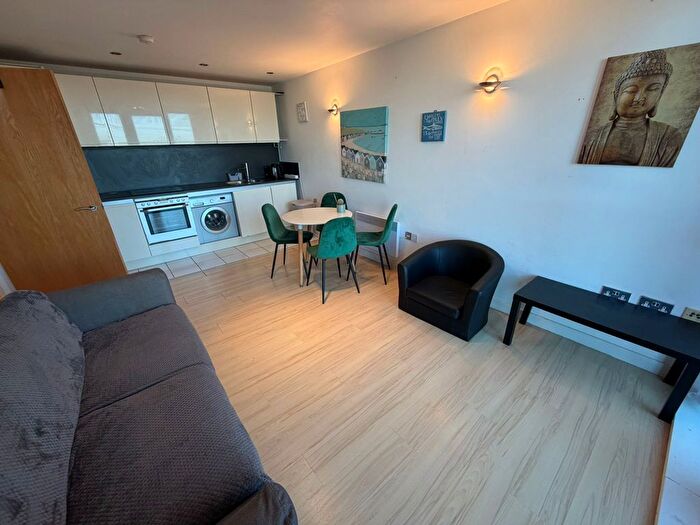 1 Bedroom Flat To Rent In Mirabel Street, Manchester, Greater Manchester, M3